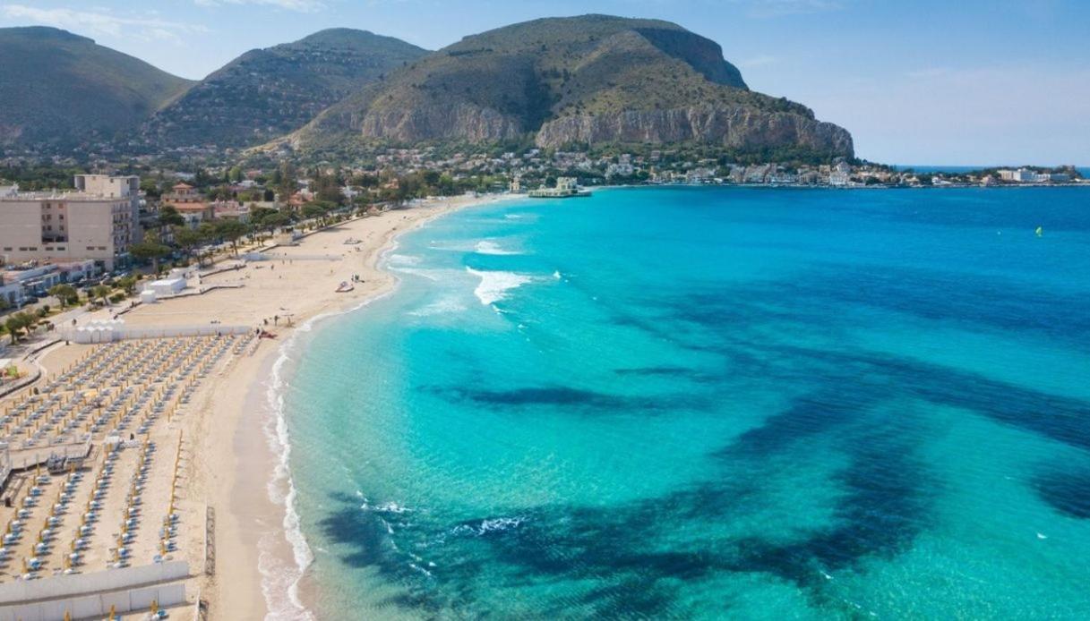 Casa Viola Elegante E Sul Mare Di Mondello Apartamento Palermo Exterior foto